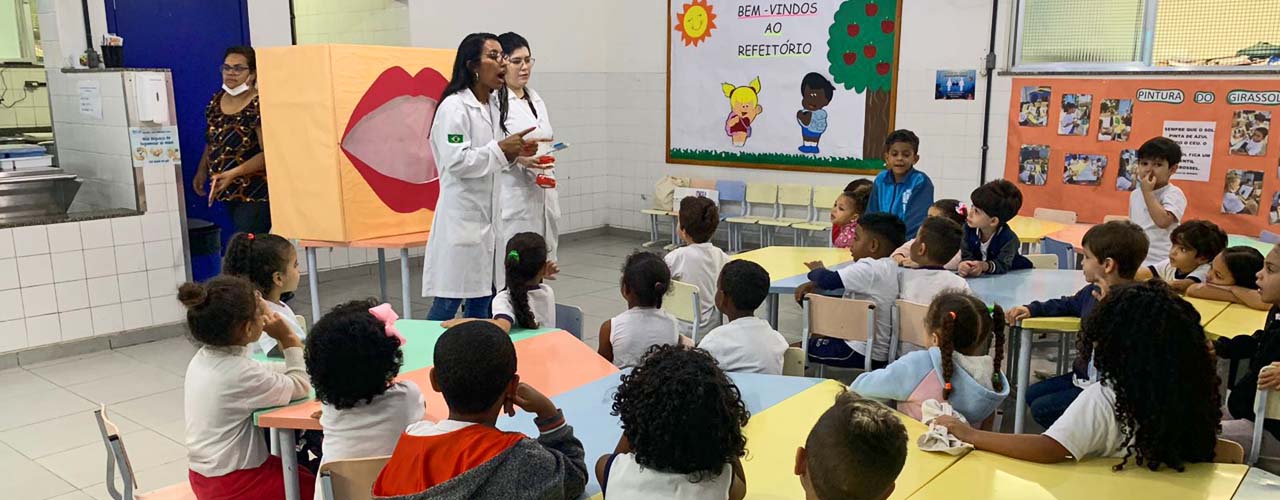 Equipe De Saúde Bucal Em Ação