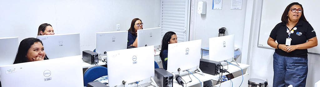 Qualifica TB com RTs de Enfermagem